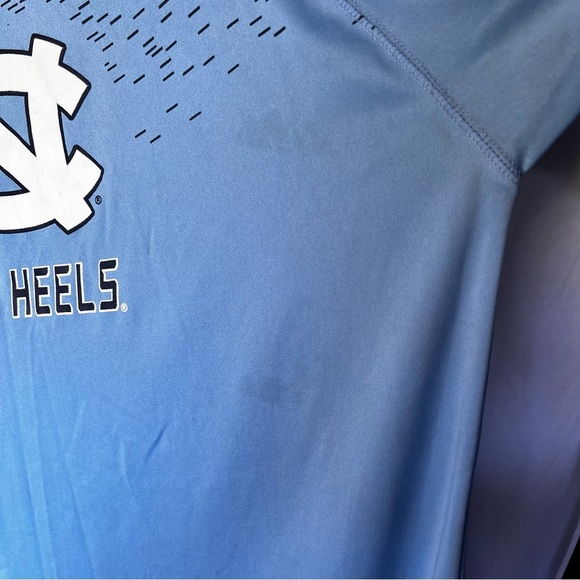 UNC Tarheels by Champion Athletic T-Shirt North Carolina Chapel Hill Collegiate - Picture 5 of 6